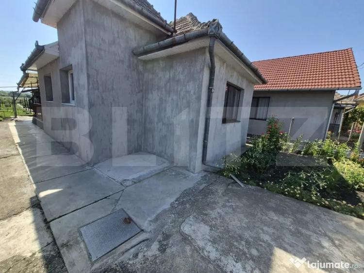 Casă cu 3 camere cu Teren 677 Mp în Central
