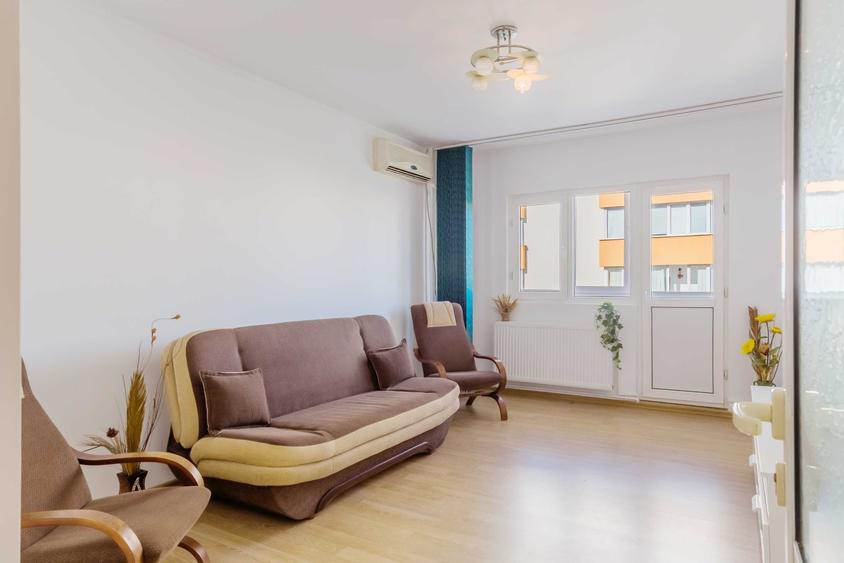 Apartament cu 2 camere semidecomandat în Rahova