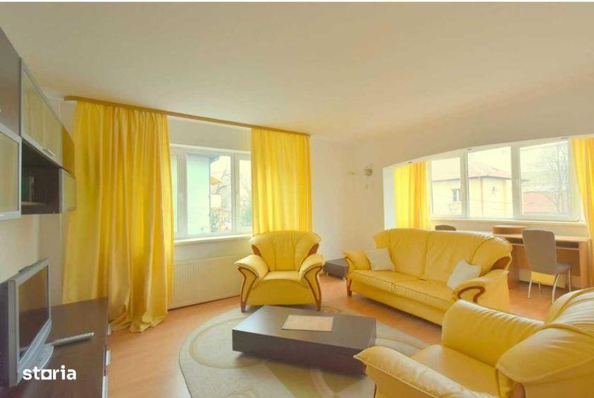 Apartament cu 3 camere, mobilat în Central