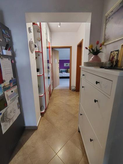 Apartament cu 2 camere decomandat în Giroc