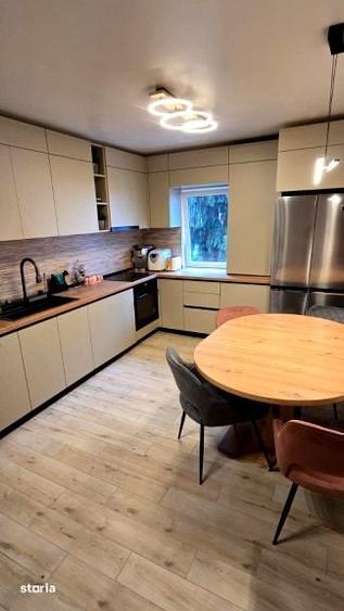 Apartament cu 3 camere în Zorilor