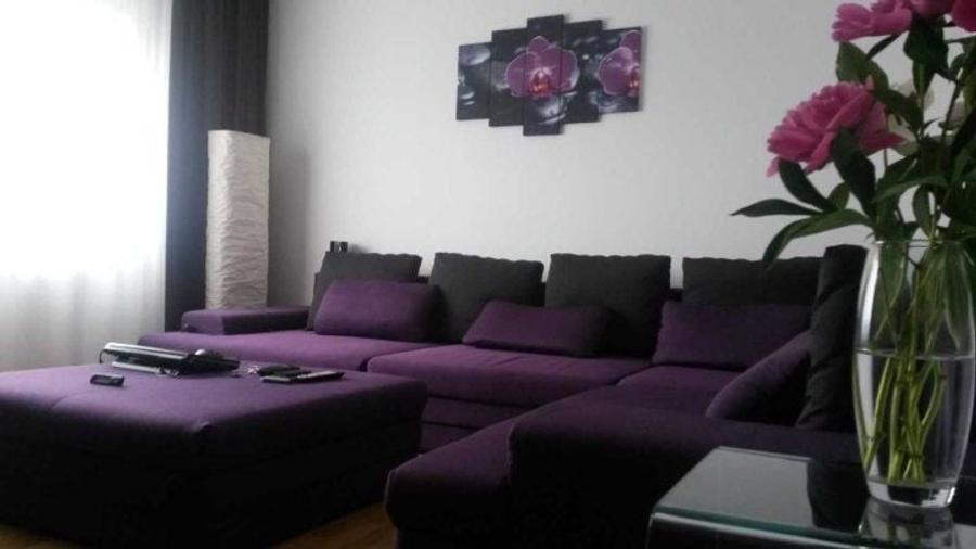 Apartament cu 3 camere decomandat, mobilat în Sebastian