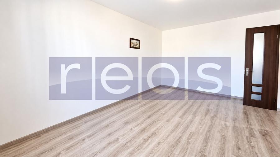 Apartament cu 3 camere decomandat, mobilat în Lujerului