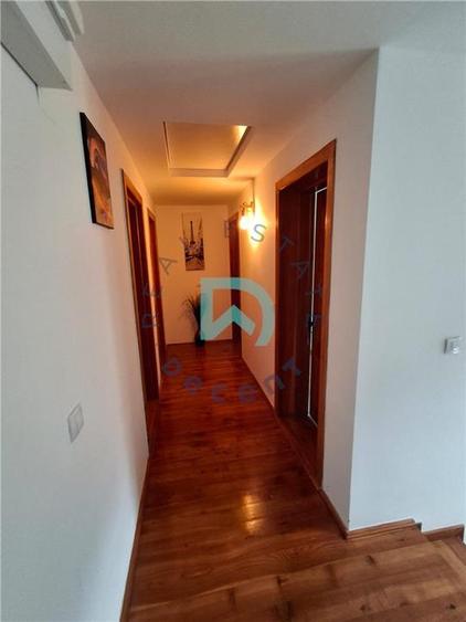Casă individuală cu 5 camere cu Teren 700 Mp în Dâmbul Morii