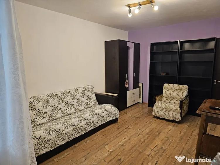 Apartament cu 2 camere decomandat în Progresul