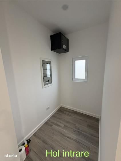 Casă cu 5 camere cu Teren 320 Mp în Traian