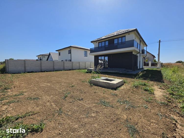 Casă cu 4 camere cu Teren 425 Mp în Berceni