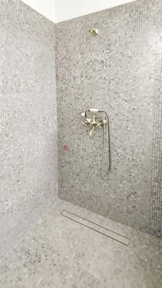 Casă individuală cu 3 camere cu Canalizare în Central