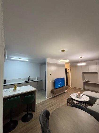 Apartament cu 2 camere decomandat, mobilat în Iris