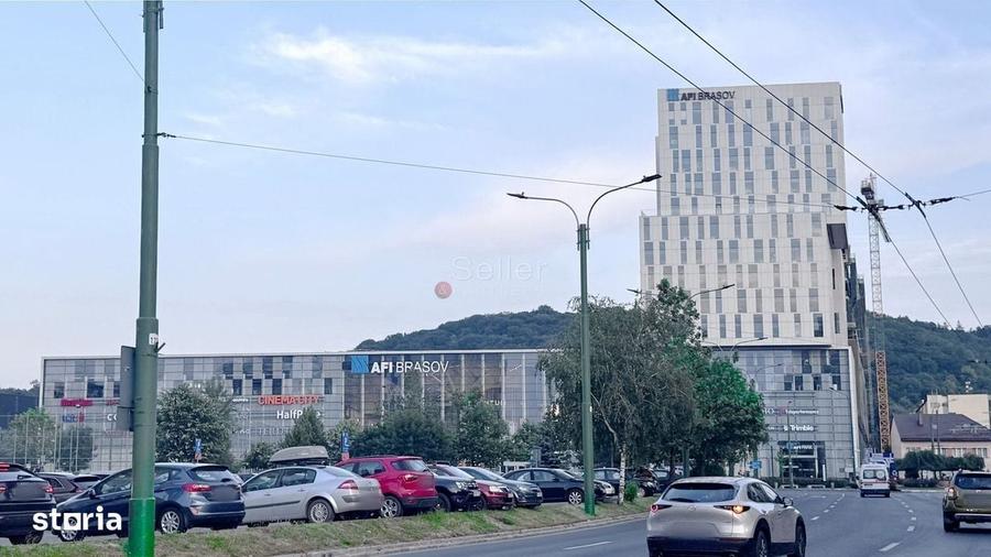 Apartament cu 4 camere în Centrul Civic