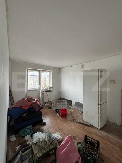 Apartament cu 2 camere semidecomandat în Micro 15