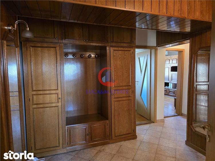 Apartament cu 4 camere decomandat în Dorobanților