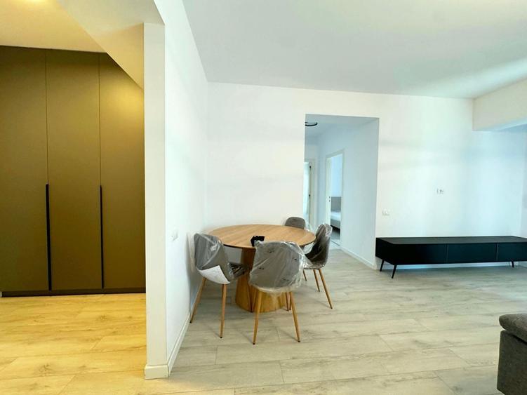 Apartament cu 3 camere, mobilat în Pipera