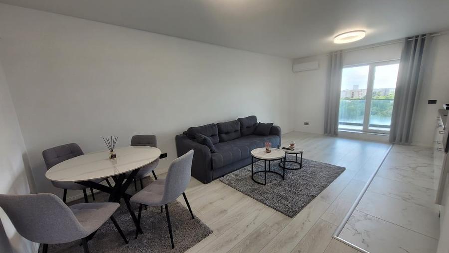 Apartament cu 2 camere semidecomandat, mobilat în Berceni