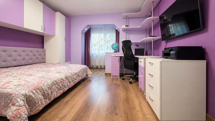 Apartament cu 4 camere decomandat, mobilat în Lipovei