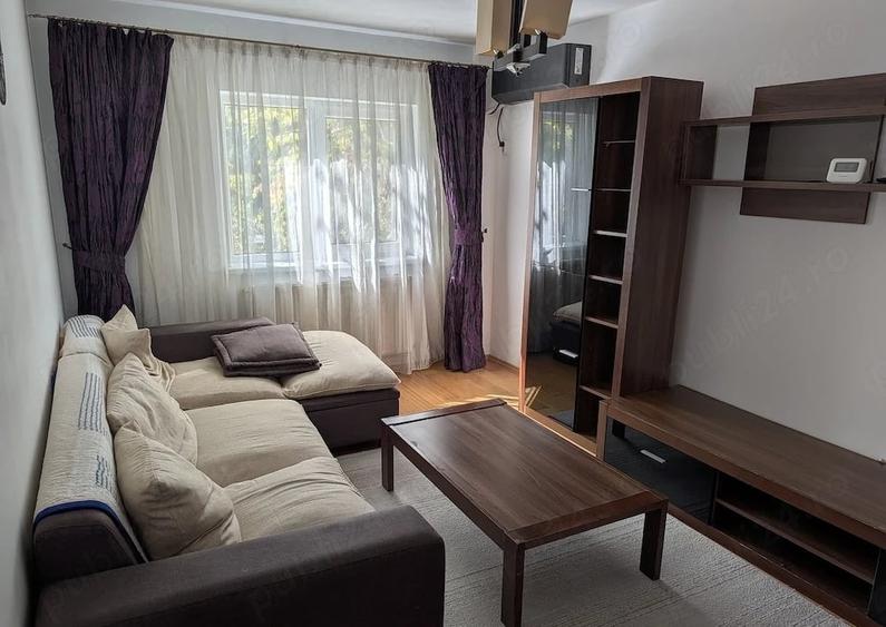 Apartament cu 2 camere decomandat în Nicolina