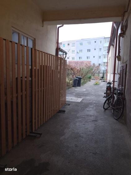 Casă cu 3 camere în Hurez