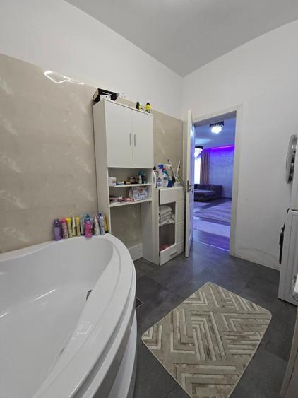 Apartament cu 2 camere decomandat în Dobroești