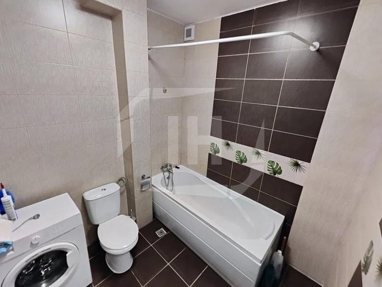 Apartament cu 2 camere semidecomandat, mobilat în Borhanci