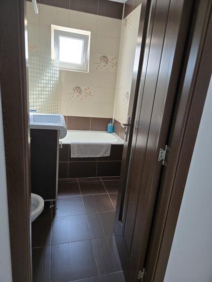 Apartament cu 3 camere decomandat în Nord