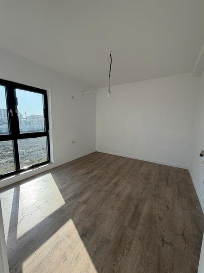 Duplex cu 5 camere cu Canalizare în Jilava