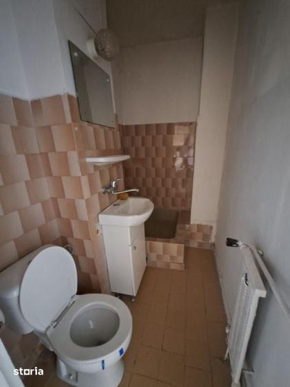 Apartament cu 4 camere decomandat în Lăpuș Argeș