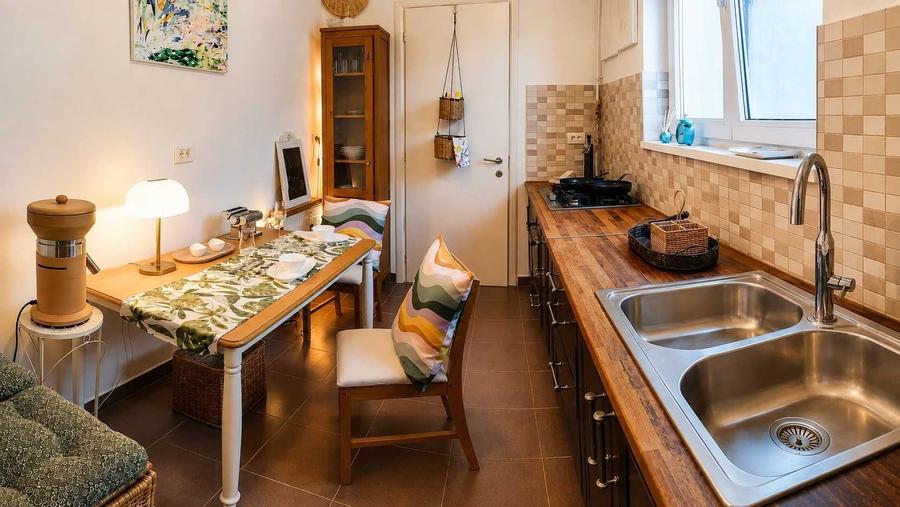 Apartament cu 2 camere decomandat în Tei