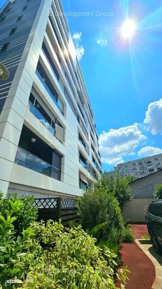Apartament cu 3 camere semidecomandat, mobilat în Calea Călărașilor