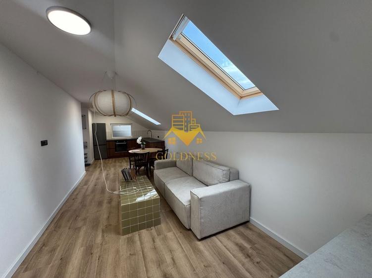 Apartament cu 3 camere semidecomandat, mobilat în Între Lacuri