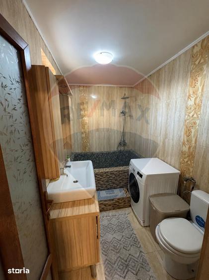 Casă cu 5 camere cu Teren 88 Mp în Pictor Rosenthal