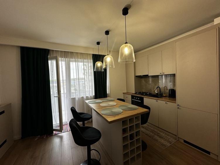 Apartament cu 2 camere semidecomandat în Florești