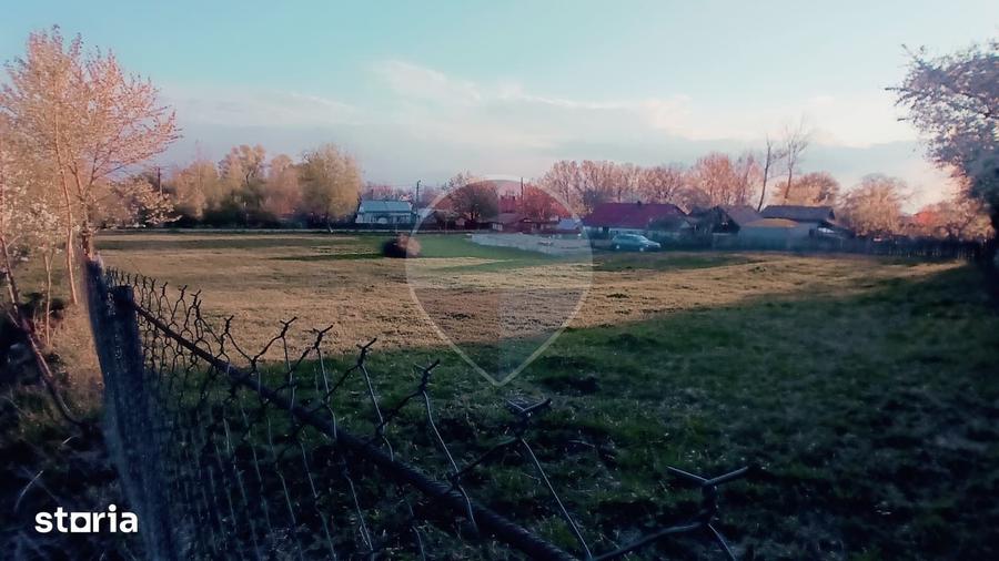Teren de 2809 mp, în Central