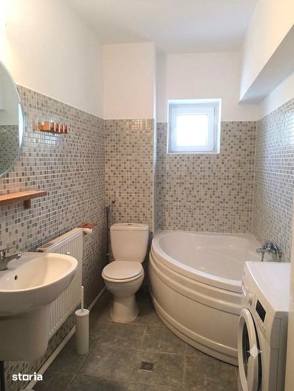 Apartament cu 3 camere în Centrul Civic