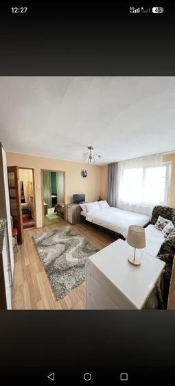 Apartament cu 2 camere semidecomandat în Decebal
