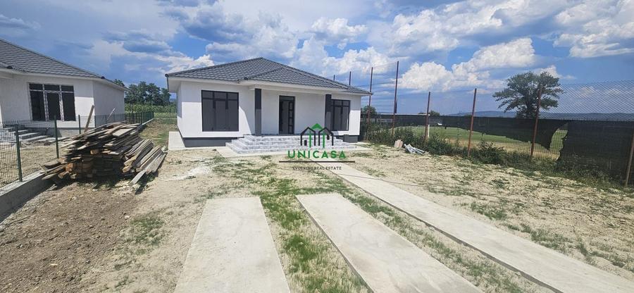 Casă individuală cu 3 camere cu Canalizare în Mihăești