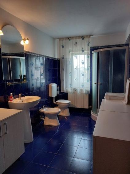 Casă individuală cu 6 camere cu Teren 660 Mp în 1 Mai