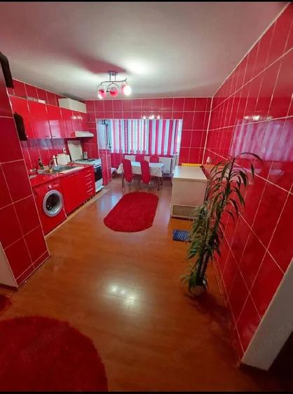 Casă cu 2 camere cu Teren 400 Mp în Petros