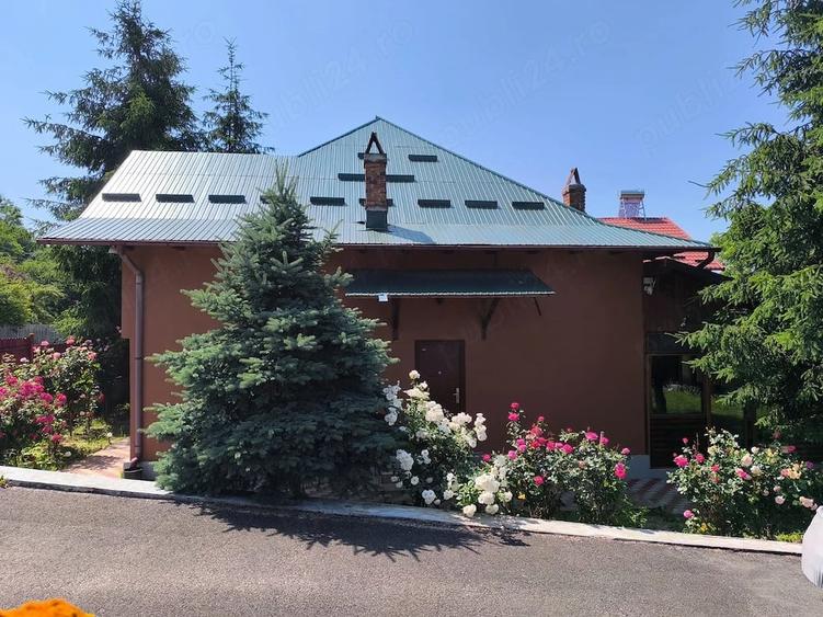 Casă cu 3 camere cu Teren 2100 Mp în Central