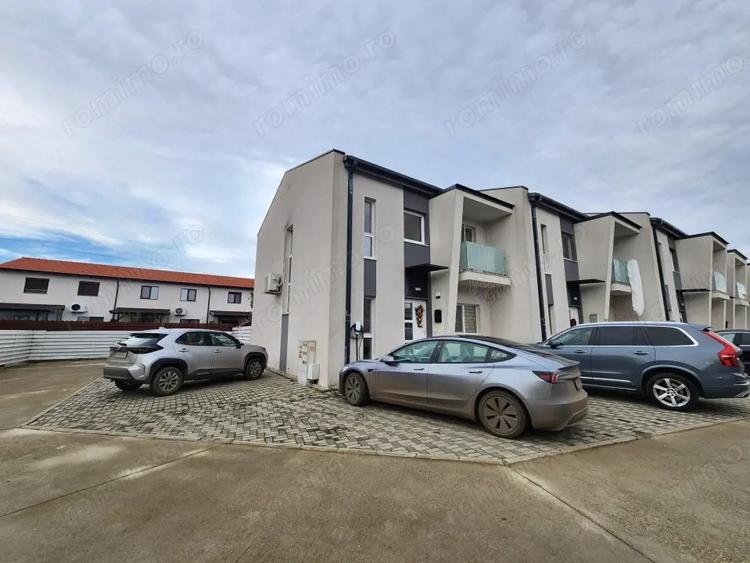 Casă cu 3 camere cu Teren 211 Mp în Dumbrăvița