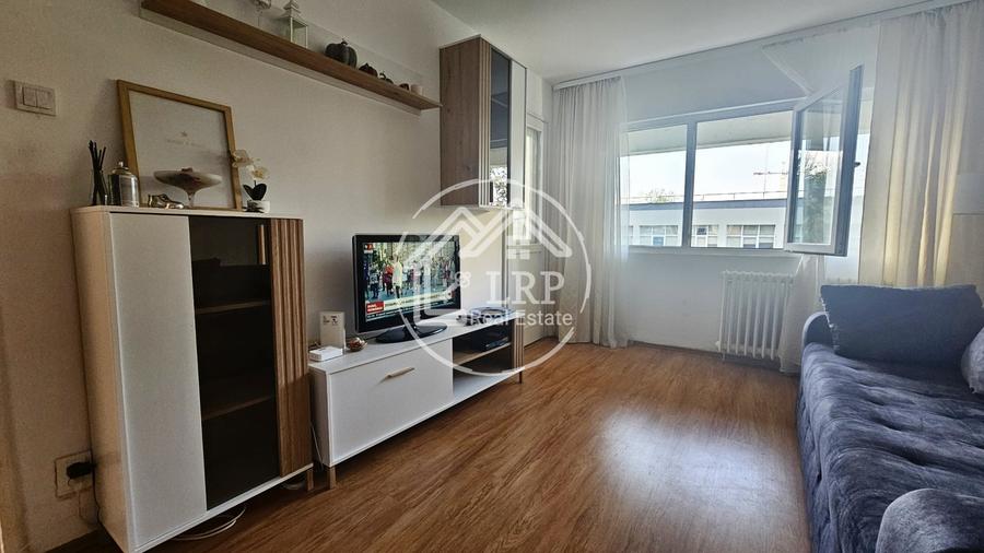 Apartament cu 3 camere decomandat, mobilat în Morarilor