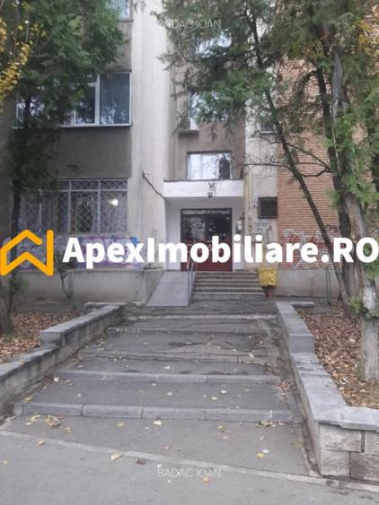 Apartament cu 2 camere decomandat în Drumul Taberei