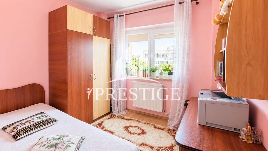 Apartament cu 4 camere decomandat, mobilat în Mihai Viteazul