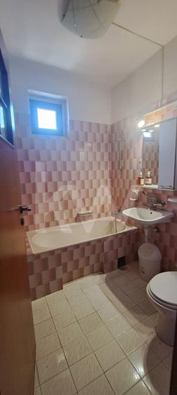 Apartament cu 6 camere decomandat, mobilat în Turnișor