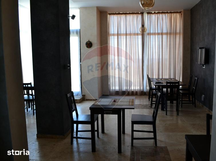 Spațiu comercial, de 450 mp, în Limanu