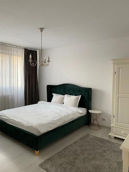 Apartament cu 2 camere decomandat în Eroii Revoluției