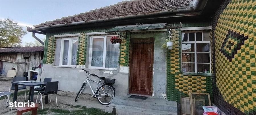 Casă cu 5 camere cu Teren 3000 Mp în Oșorhei