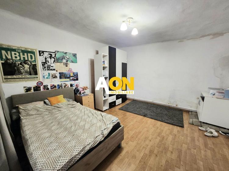 Casă individuală cu 4 camere cu Teren 450 Mp în Periferie