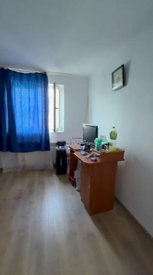 Garsonieră decomandată în Nord