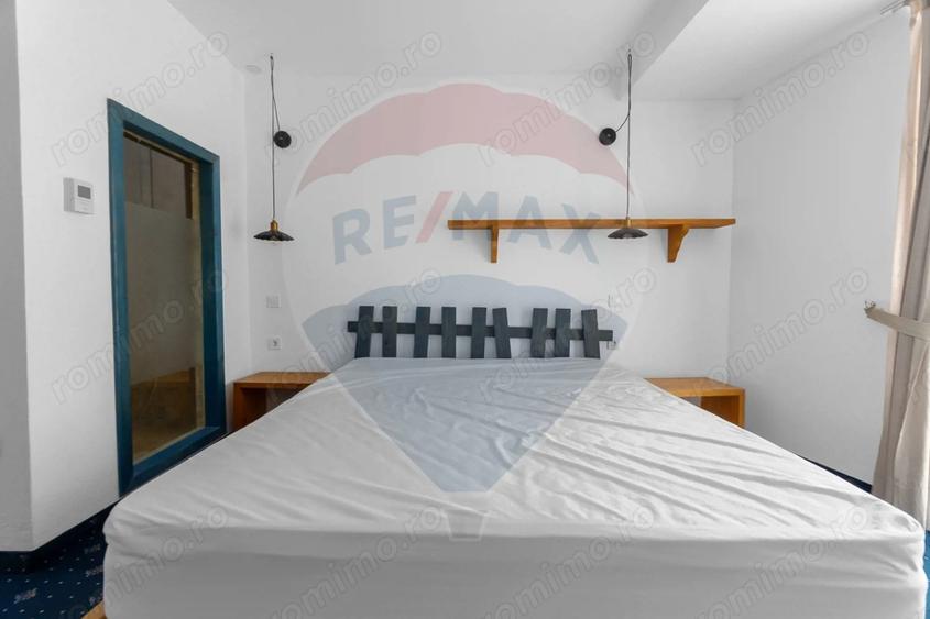 Casă cu 25 camere cu Teren 6630 Mp în Murighiol