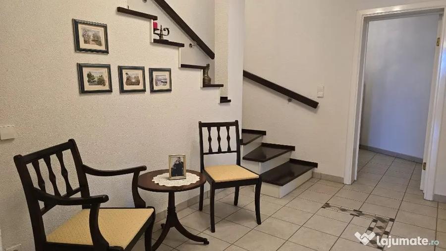 Casă cu 5 camere cu Teren 665 Mp în Progresul